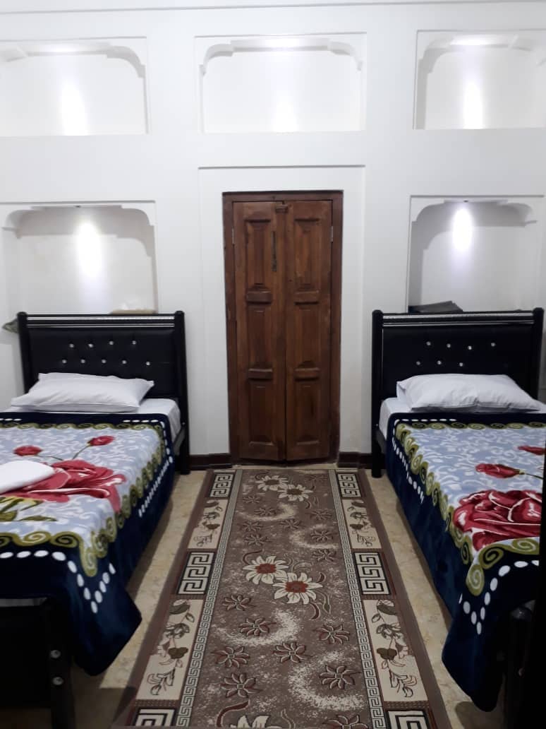 اجاره اتاق بومگردی در قیام یزد - شقایق