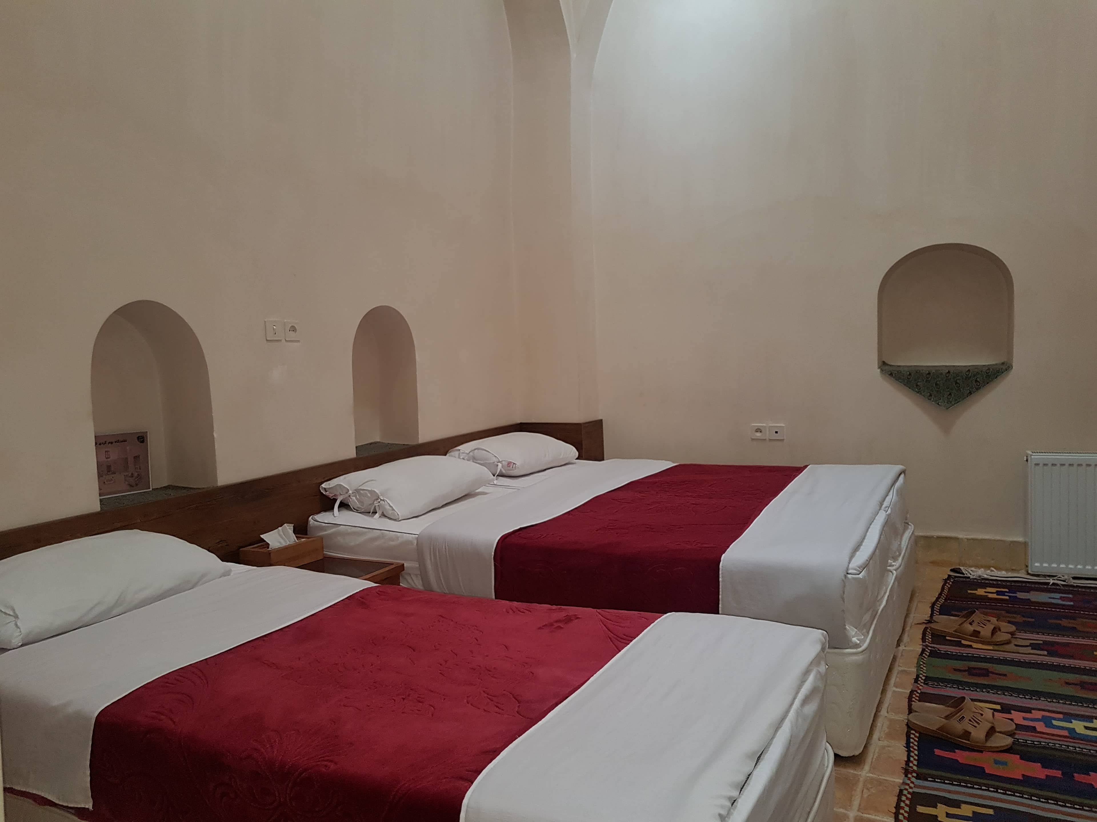 اجاره اتاق بومگردی در بسیج یزد - اتاق 5 تخته