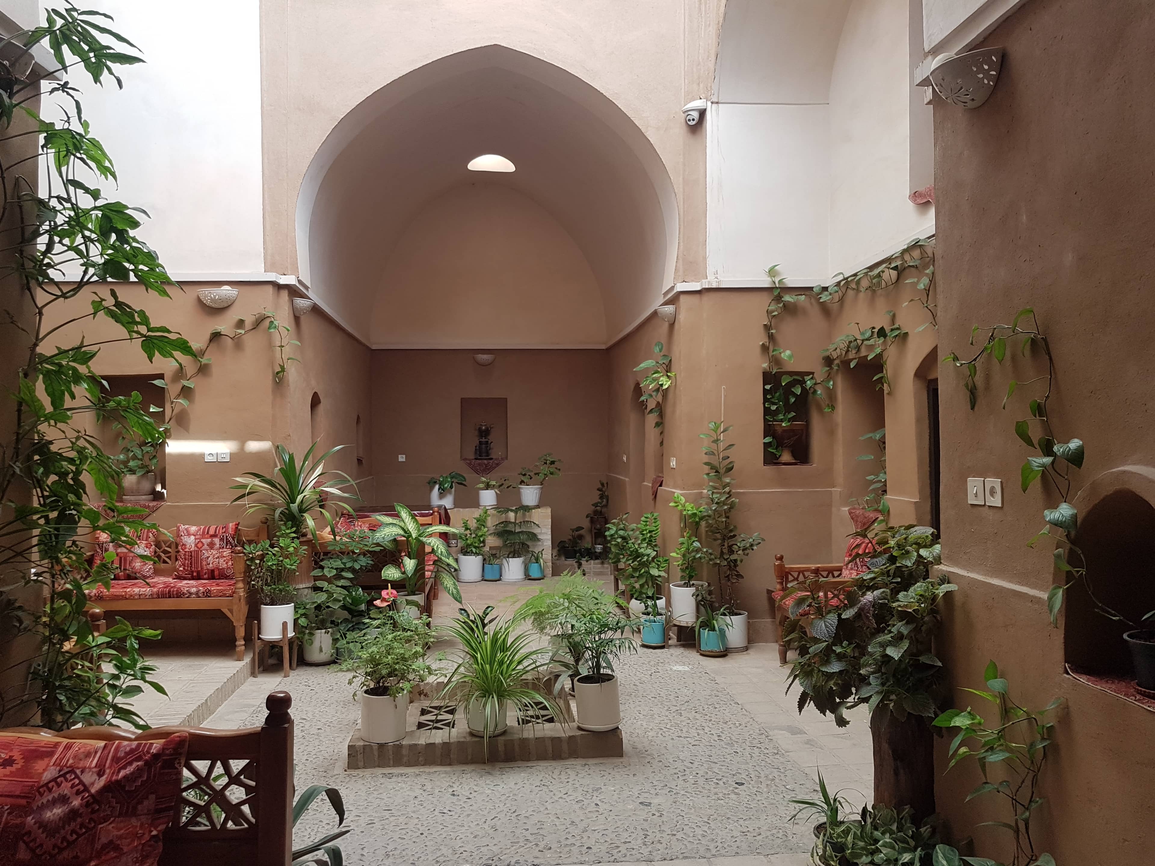 اجاره اتاق بومگردی در بسیج یزد - اتاق 5 تخته