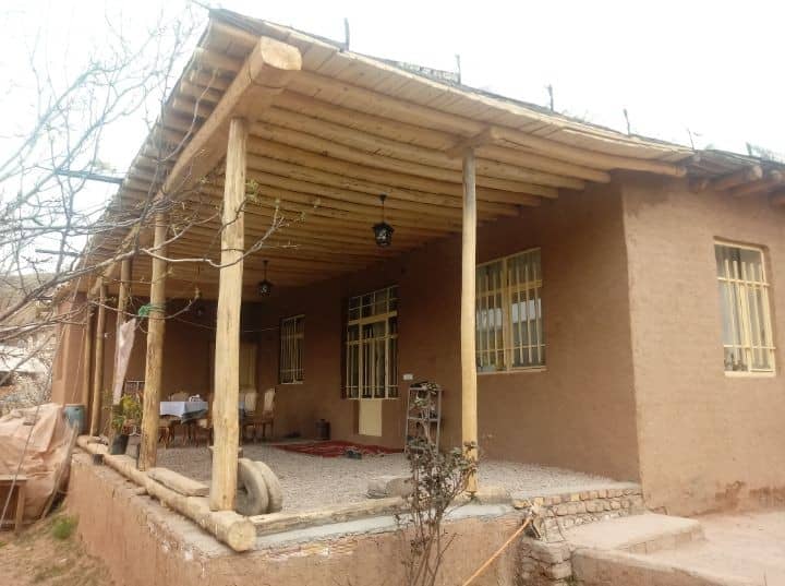 اجاره اقامتگاه بومگردی و سنتی در روستای دیکین