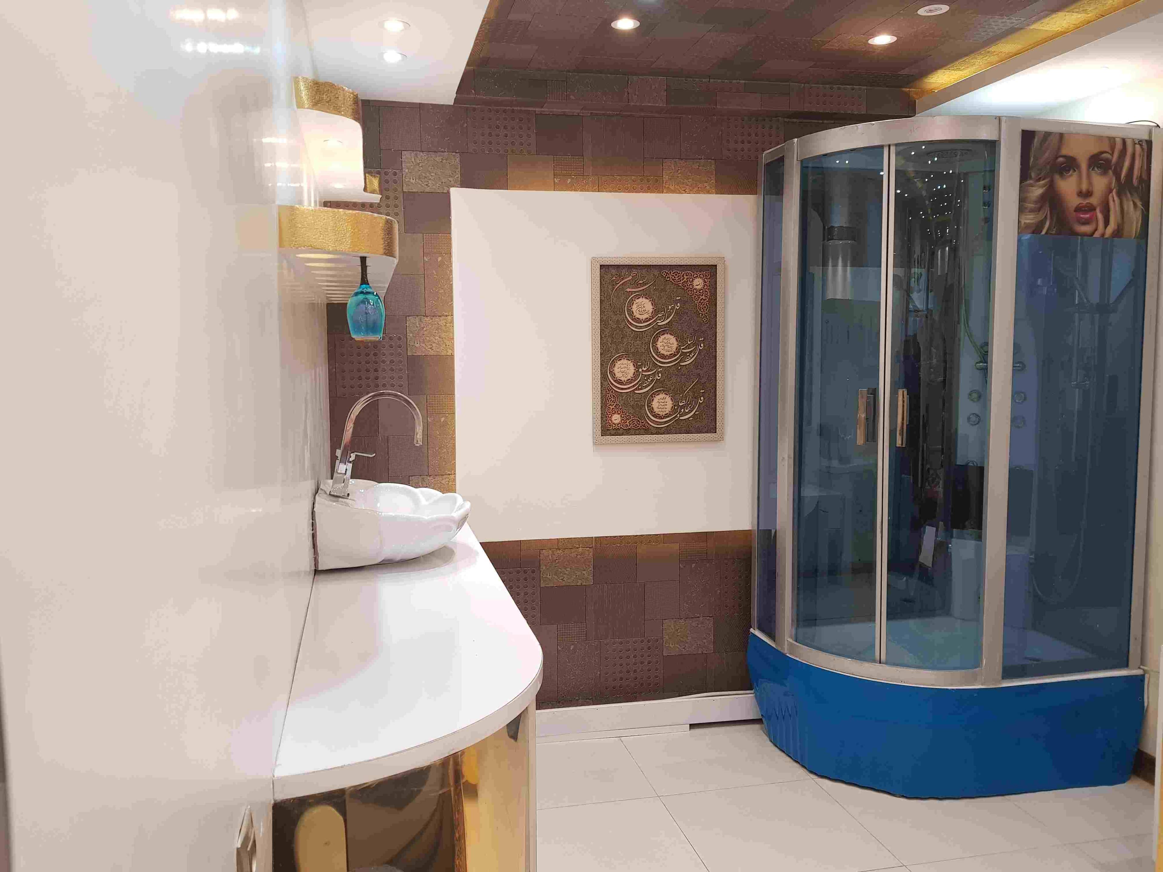 اجاره سوئیت مبله گلد1-در مدنی یزد