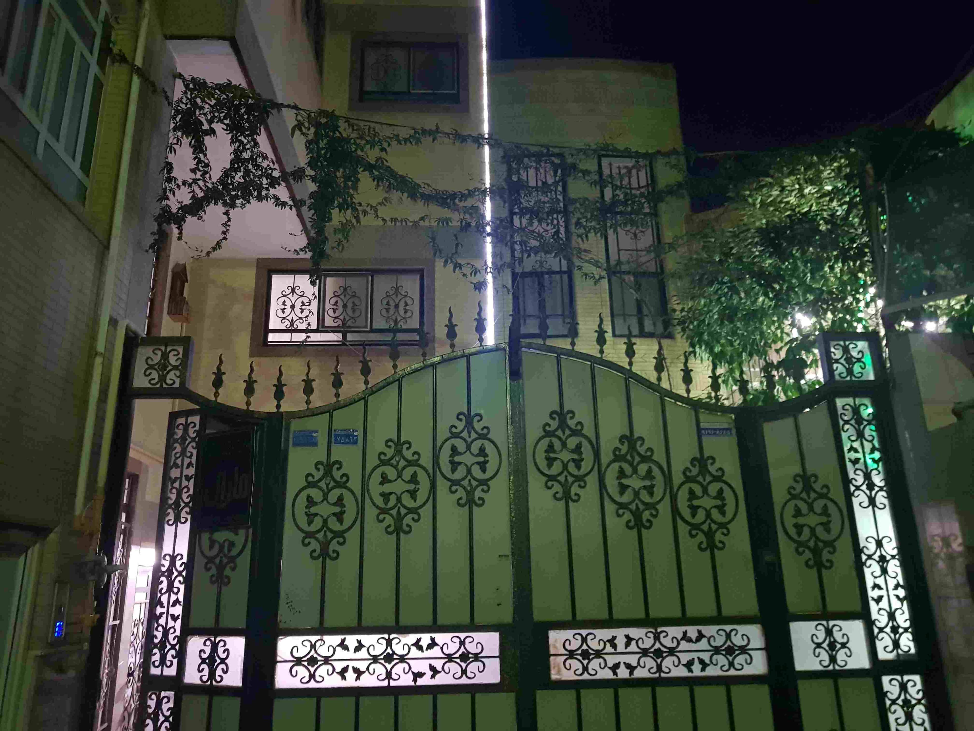 اجاره سوئیت مبله گلد1-در مدنی یزد