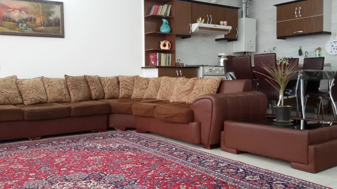 اجاره سوئیت مبله تمیز در صنعت کاشان-یک خوابه 75 متری