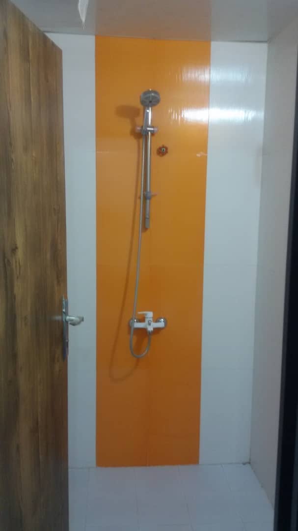 اجاره سوئیت مبله تمیز در صنعت کاشان-یک خوابه 75 متری