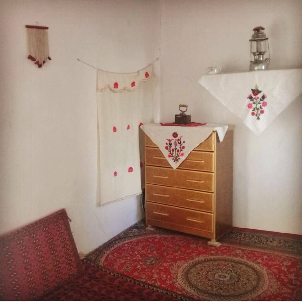 اجاره استراحتگاه بومگردی سنتی در سمنان -اتاق ننه فاطمه2