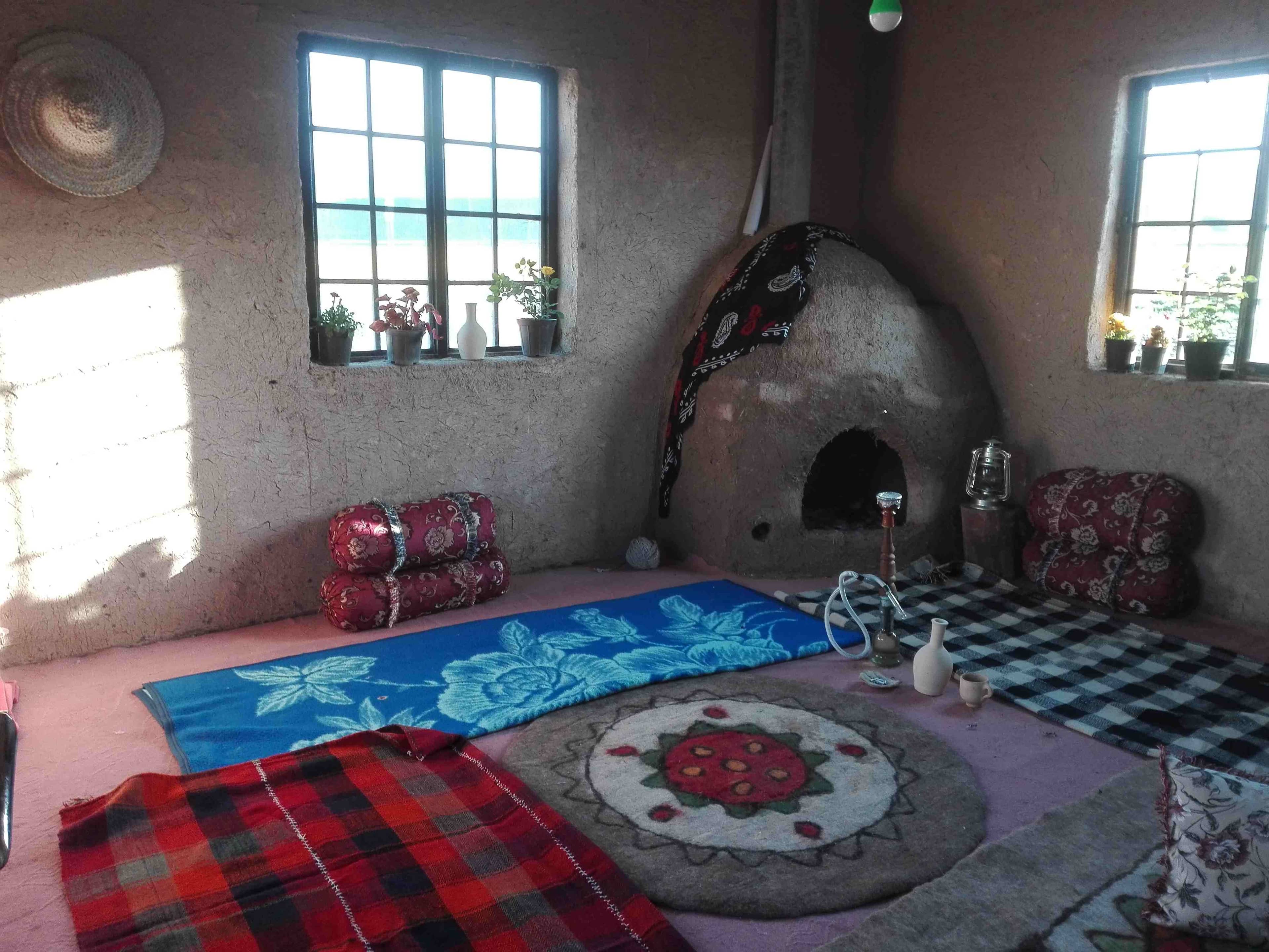 اجاره اقامتگاه بوم گردی سنتی تمیز در دره شهر 