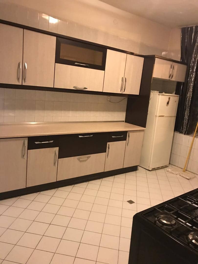 اجاره خانه مبله دو خوابه در امیر آباد تهران -طبقه اول 180 متری