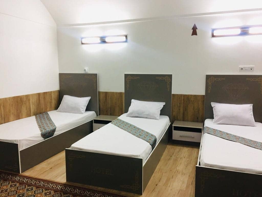 اجاره بومگردی سنتی در یزد -  سه تخته