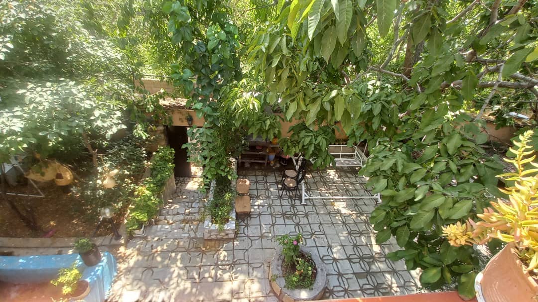 اجاره خانه مرمت شده بومگردی دو خوابه در برشنه سپیدان-تراس