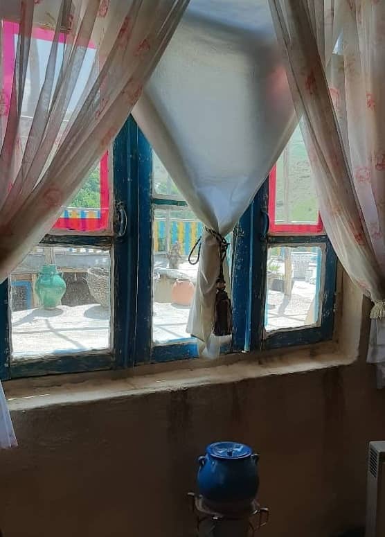 اجاره بومگردی سنتی در ملهمدره همدان - 10 متری