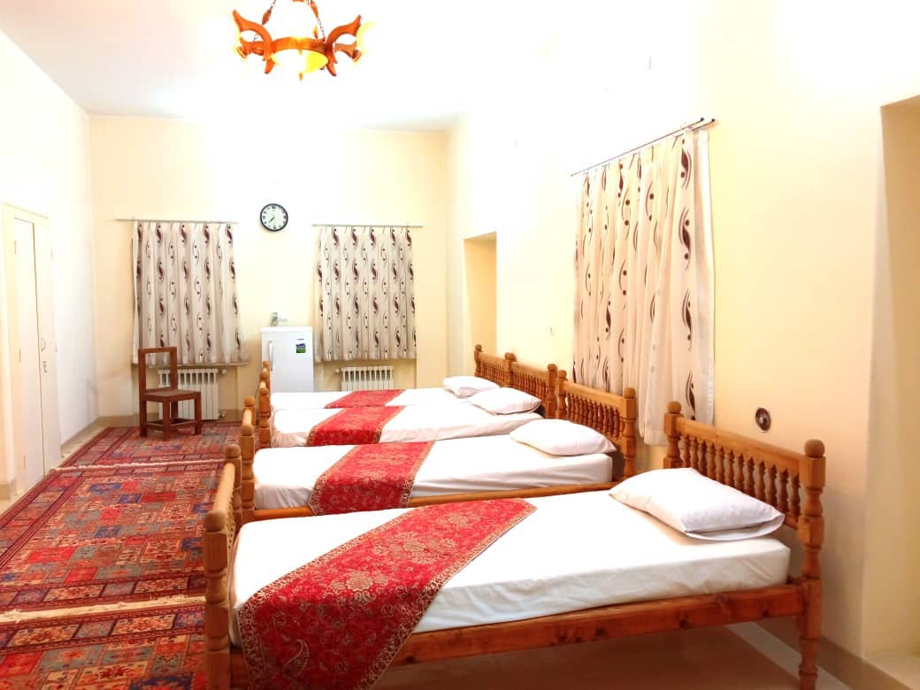 اجاره اتاق سنتی در بعثت یزد - نگارستان