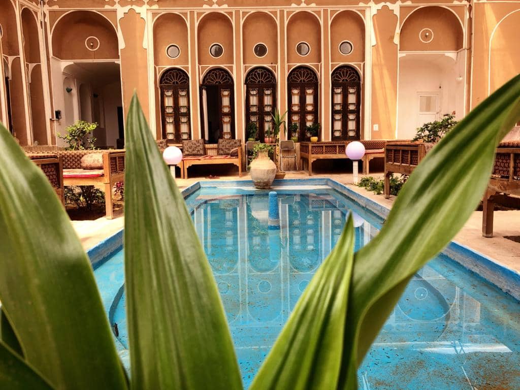 اجاره هتل سنتی سه تخته هفت خان در رجایی یزد  - اتاق 7