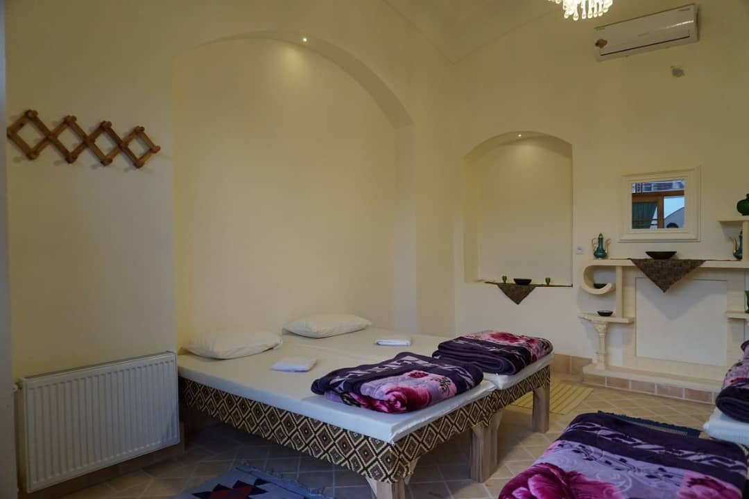 اجاره اقامتگاه بومگردی در کاشان - نسترن 