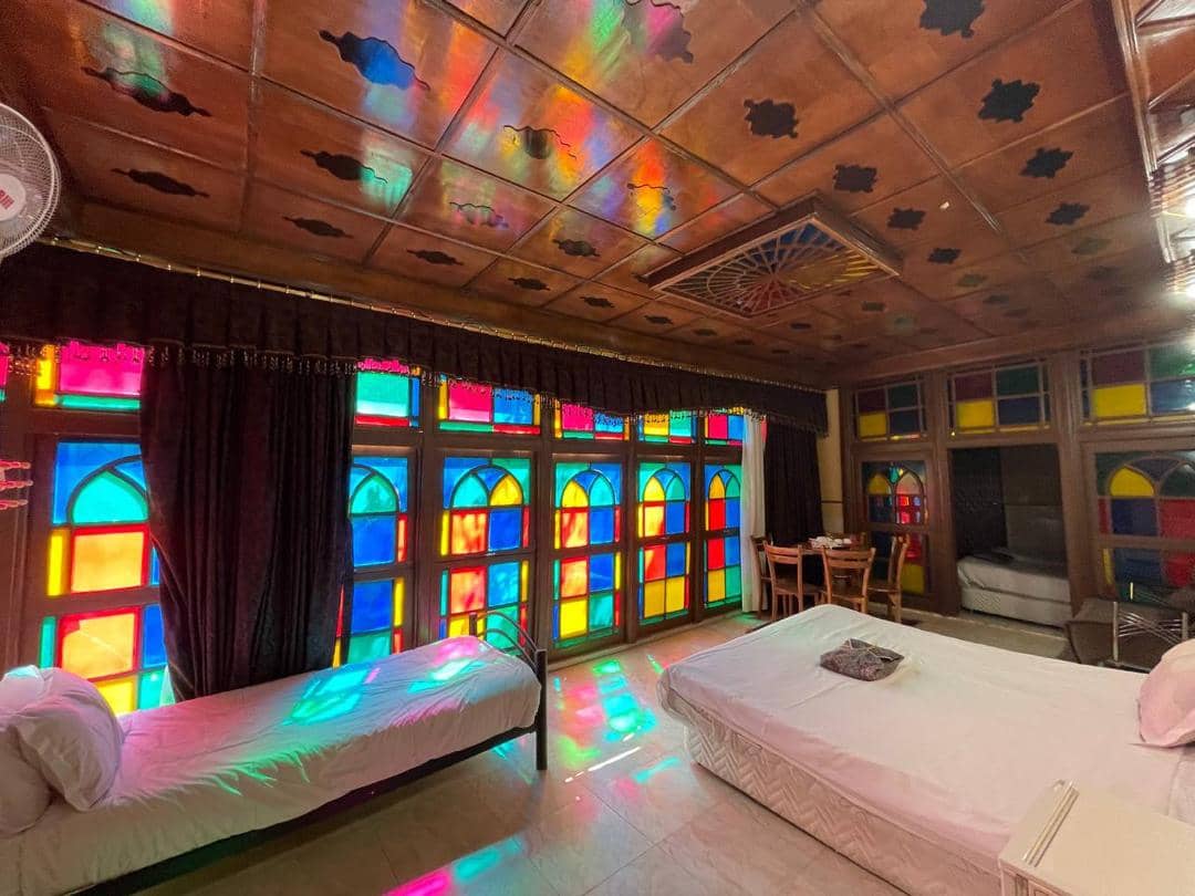 اجاره هتل  سنتی پنج تخته در سه راه نمازی شیراز-13