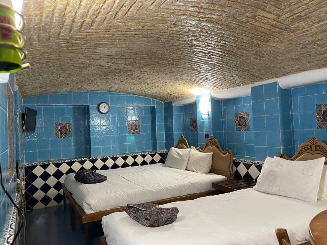 اجاره هتل آپارتمان سنتی سه تخته در شیراز-112