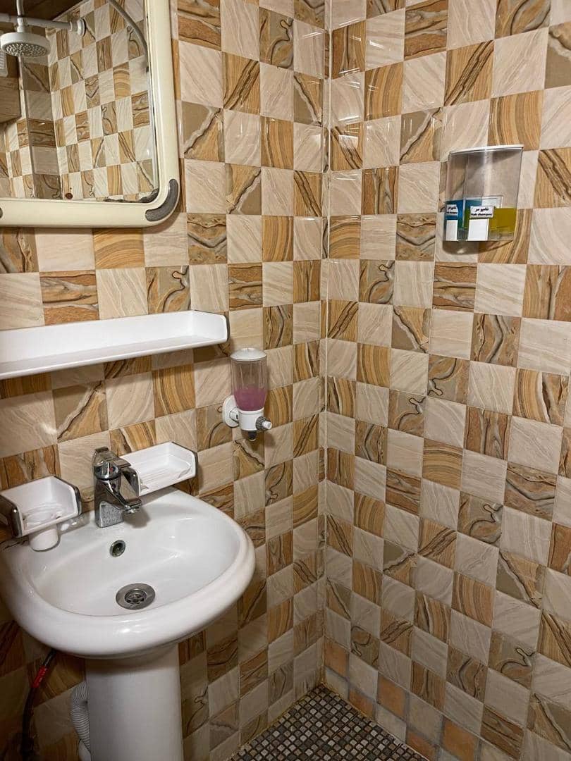 اجاره هتل سنتی  دوتخته تویین در شیراز-104