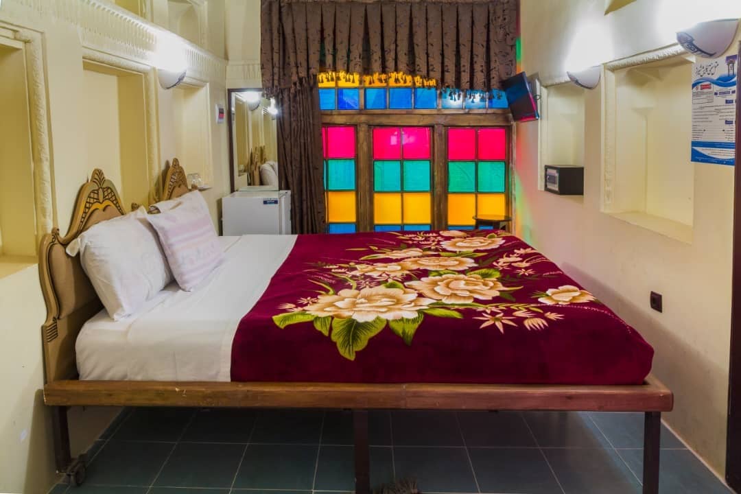 اجاره هتل سنتی در شیراز-124