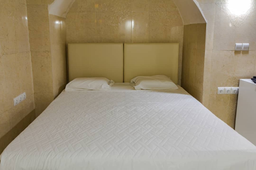 اجاره هتل ارزان در شیراز-403