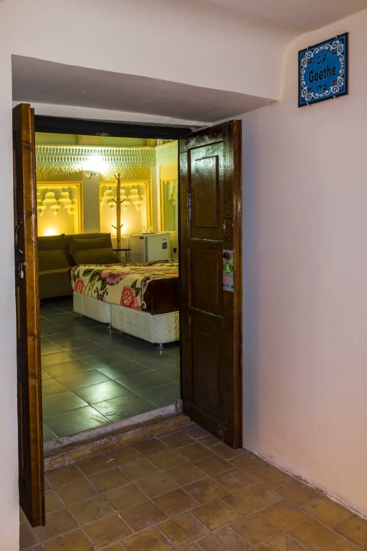 اجاره هتل تاریخی در شیراز-125