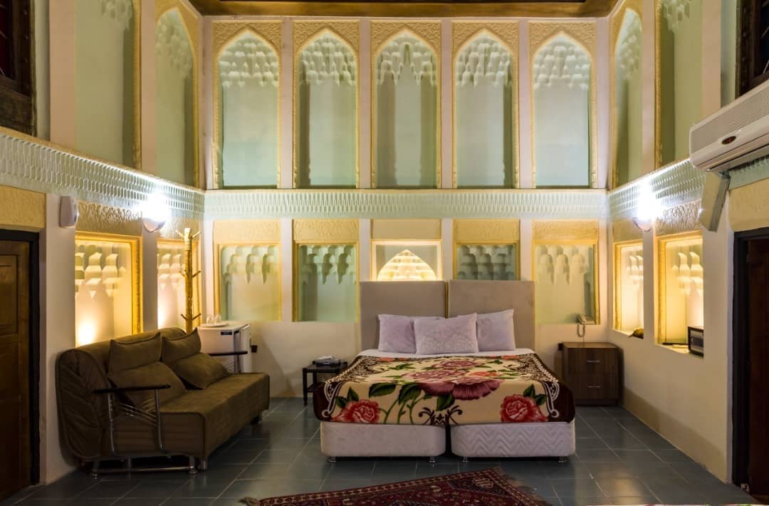 اجاره هتل تاریخی در شیراز-125