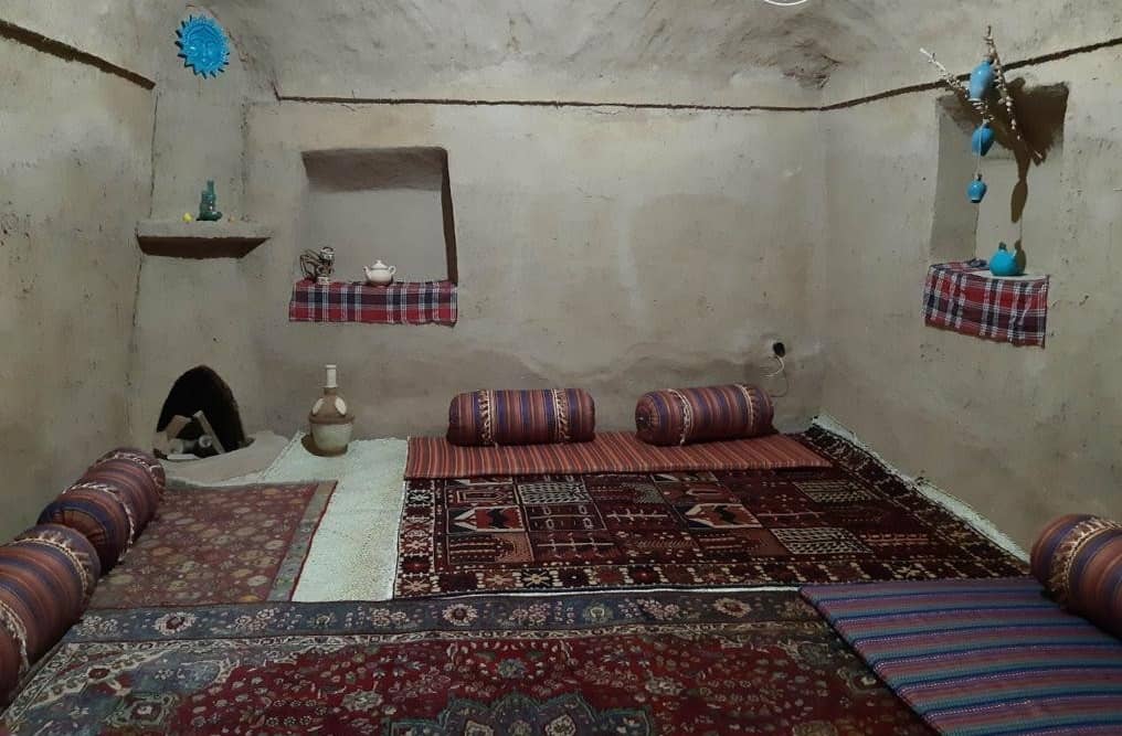 اجاره  بوم گردی سنتی در باقر آباد بافق 