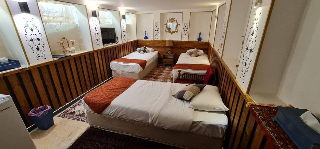 اجاره اتاق سنتی در نقش جهان اصفهان - ارحام صدر