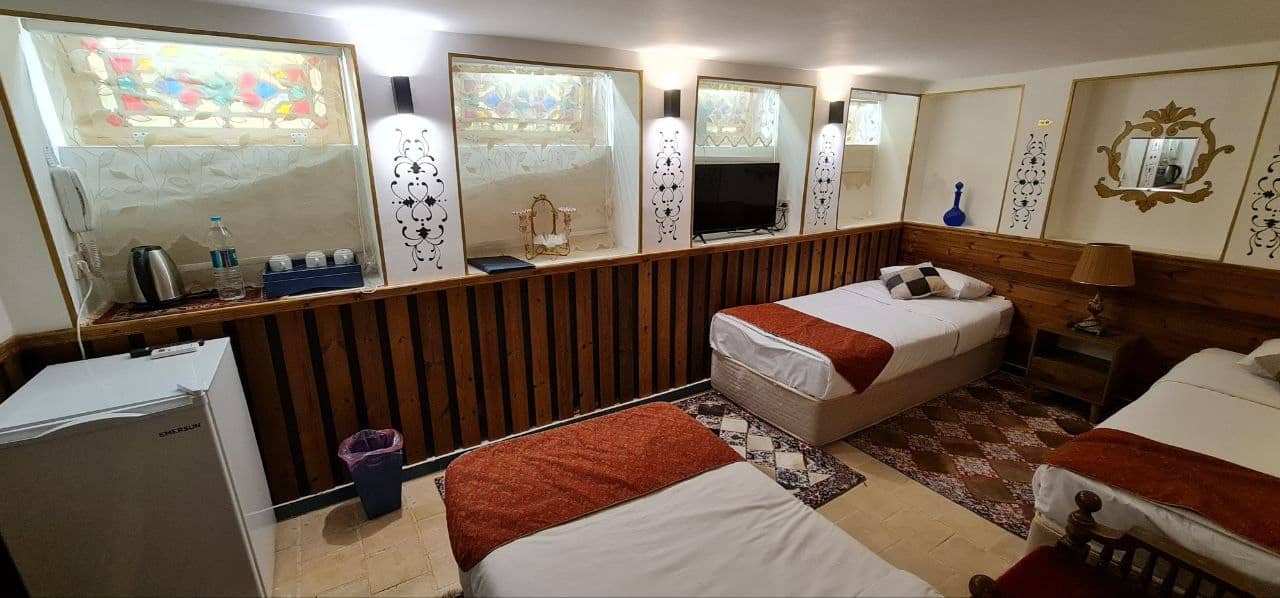 اجاره اتاق سنتی در نقش جهان اصفهان - ارحام صدر