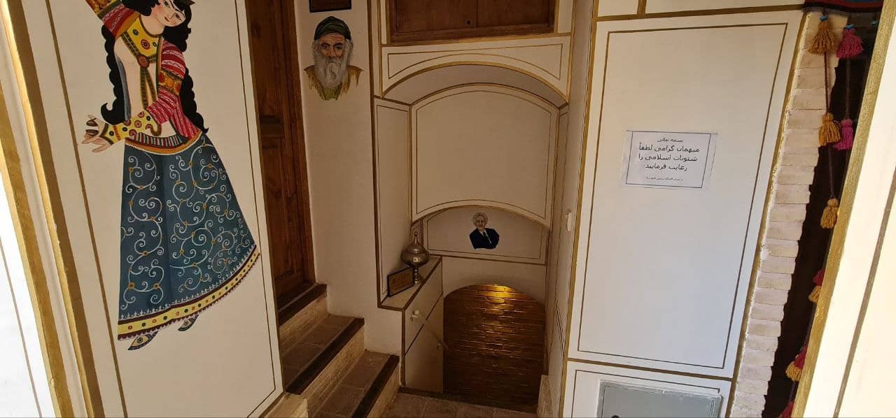 اجاره اتاق سنتی در نقش جهان اصفهان - ارحام صدر