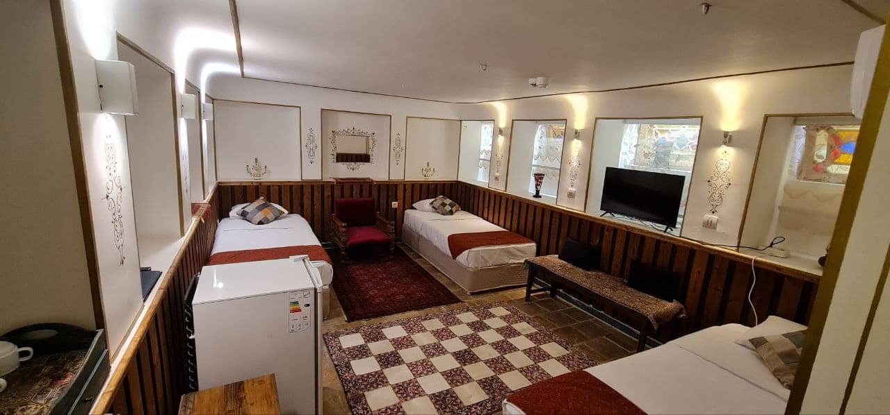 اجاره اتاق سنتی در نقش جهان اصفهان - فرشچیان