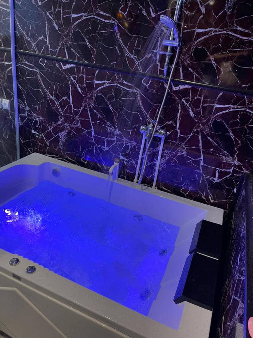 اجاره آپارتمان مبله در بهشتی باغ بهادران - روف گاردن