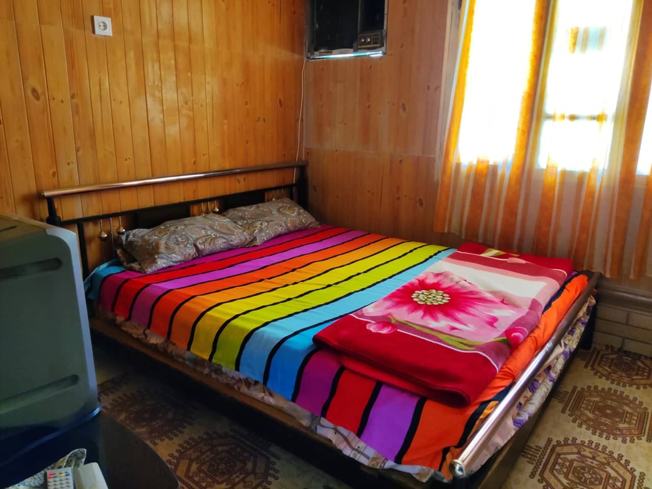 اجاره سوئیت جنگلی در روستای جمشیدآباد زیر آب - کلبه 1 ماهور