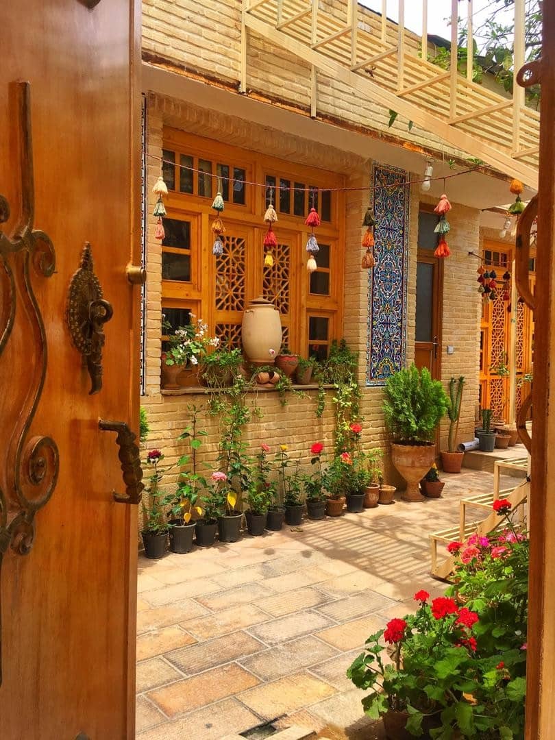 اجاره هتل سنتی نزدیک شاهچراغ شیراز - سیرا 7