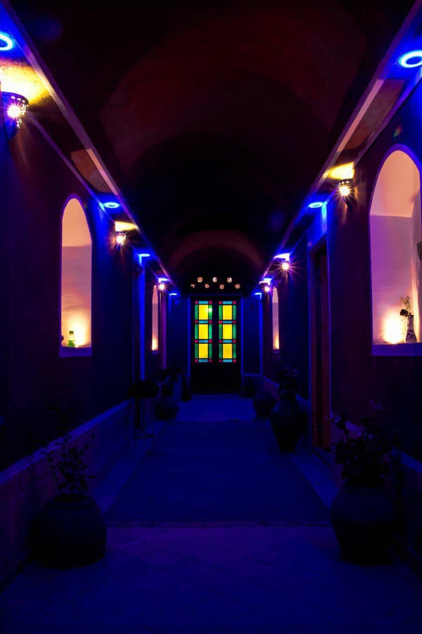 اجاره بومگردی سنتی سپندارمزد در شاهدیه یزد