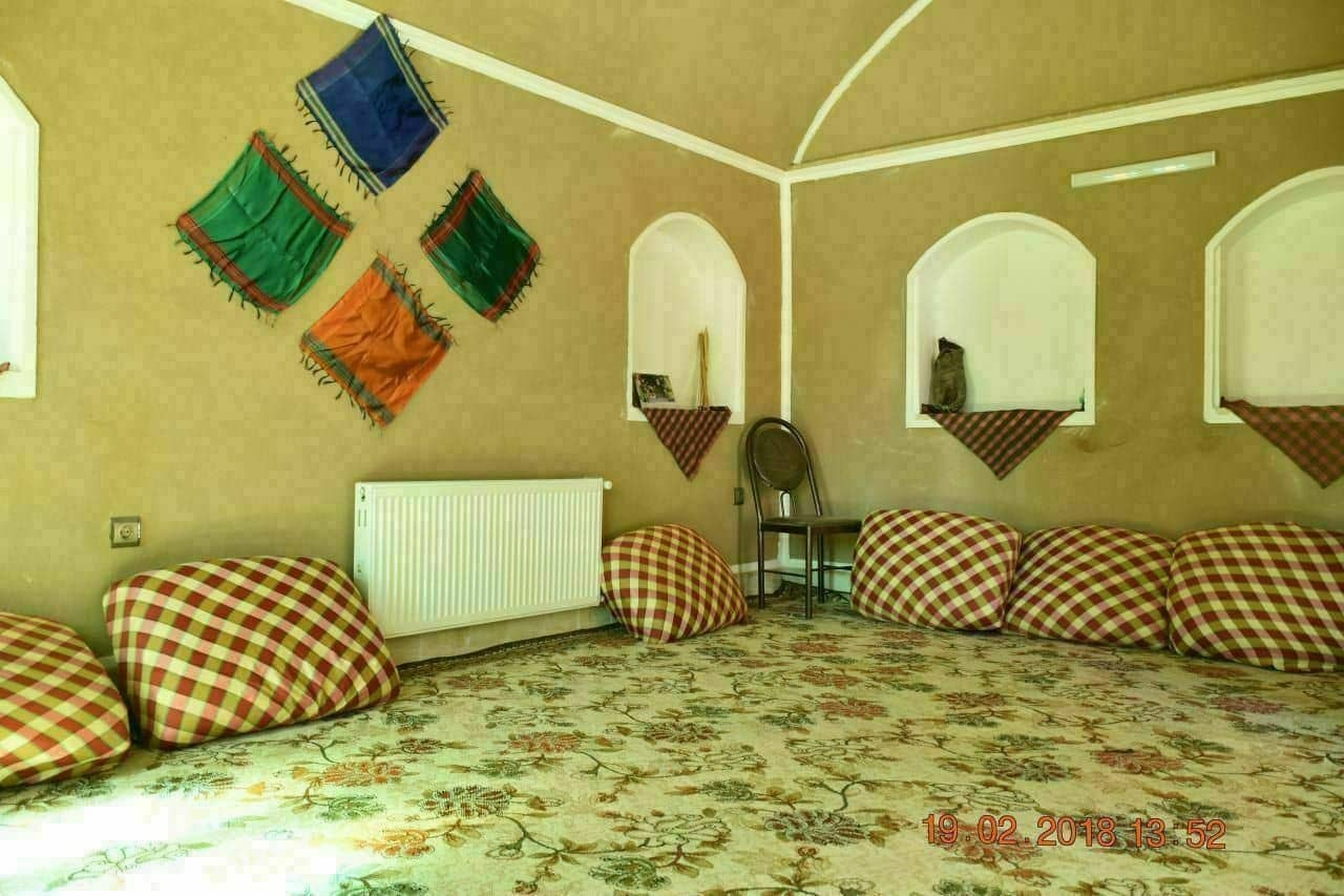 اجاره اقامتگاه بومگردی سنتی شهریور در شاهدیه یزد