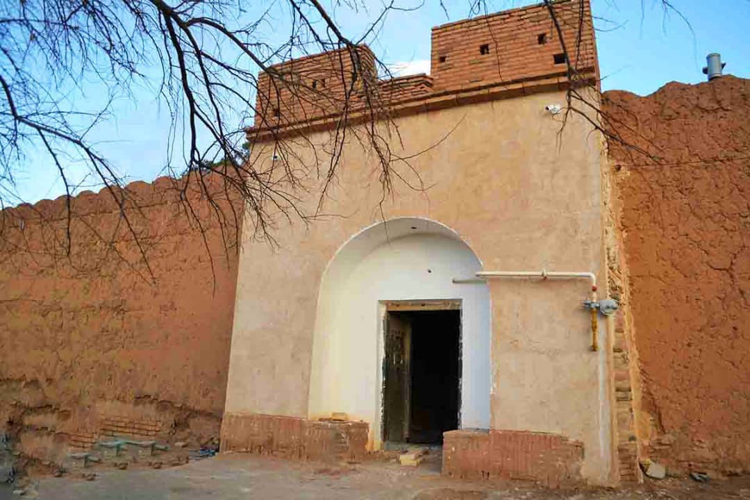 اجاره اتاق بومگردی در حسین آباد نایین - برج