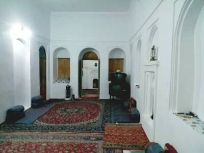 اجاره  اقامتگاه بوم گردی  در  حومه آباده