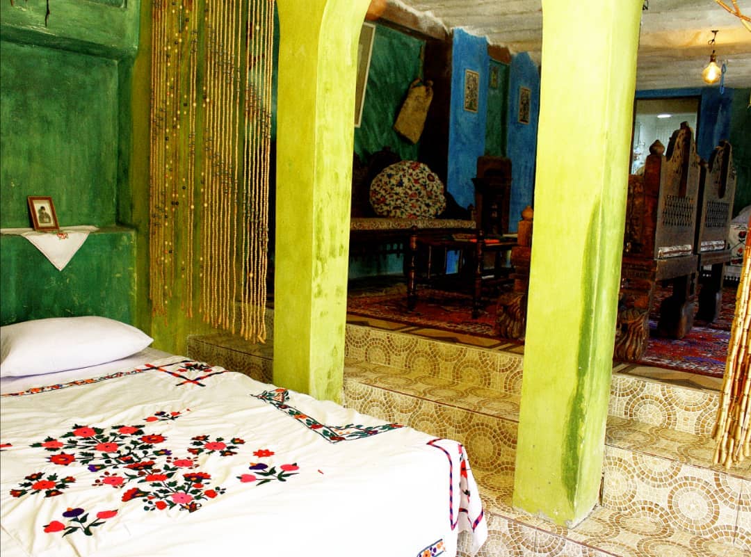 اجاره بومگردی سنتی زند شیراز - رنگارنگ vip