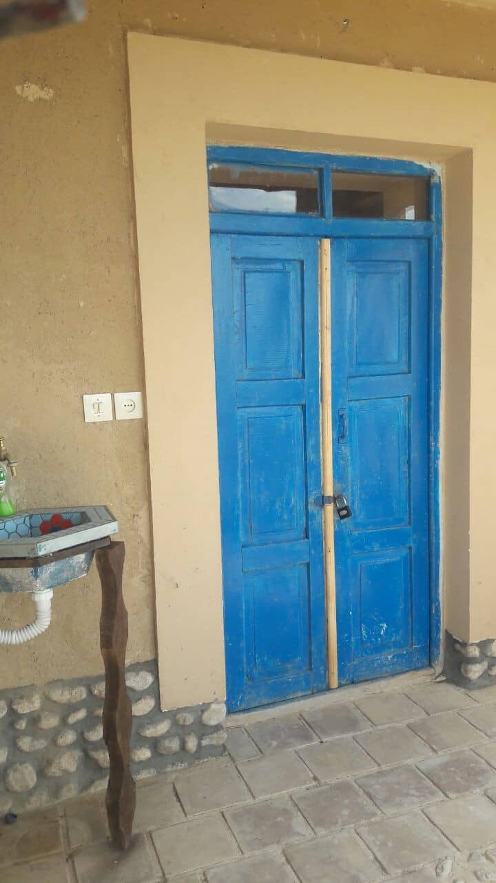 اجاره اتاق سنتی در قلعه بالا بیارجمند - اتاق وسطی