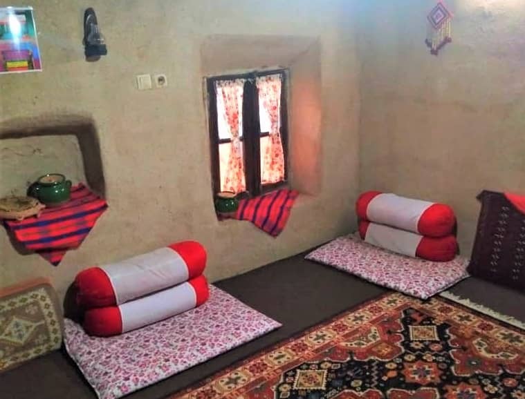 اجاره اتاق سنتی در روستای سرکت ساری - تش خانه