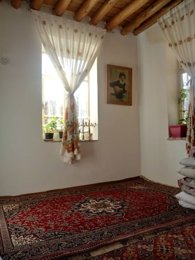 اجاره اقامتگاه بومگردی در روستای دیکین