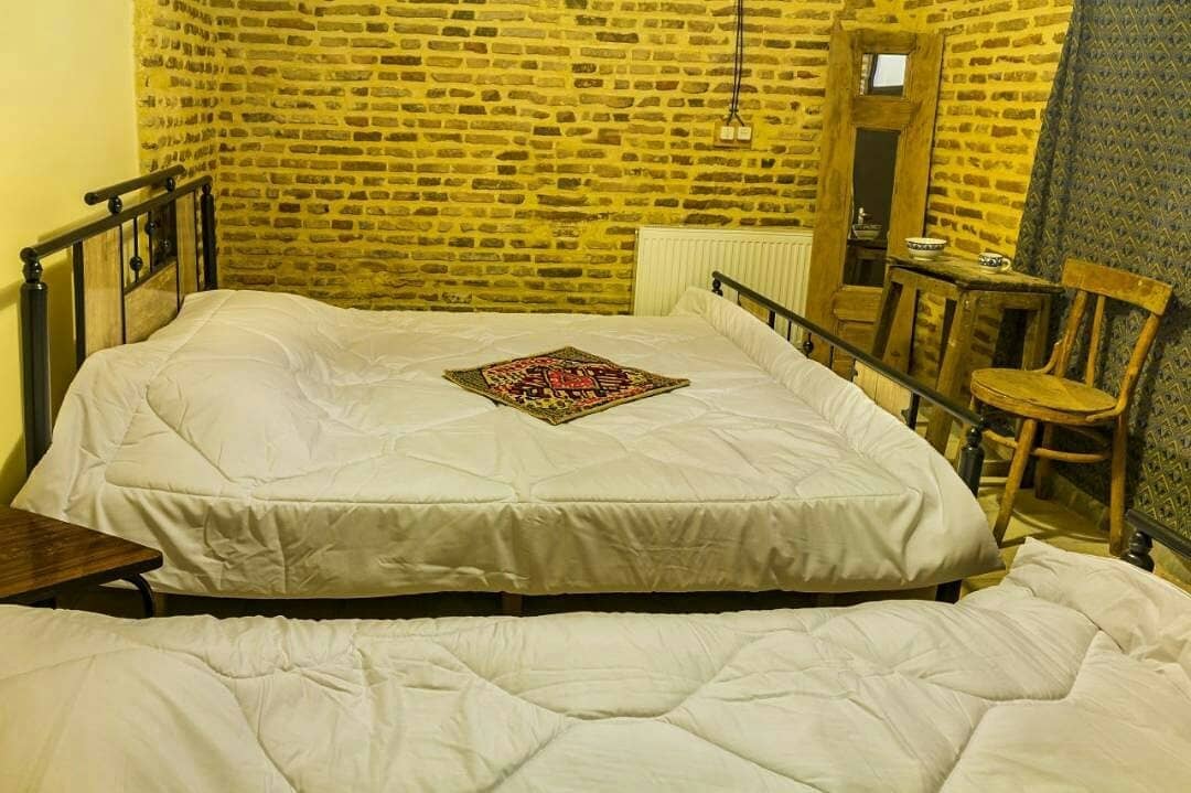 اجاره اتاق بومگردی درقاآنی شمالی شیراز - سه تخته