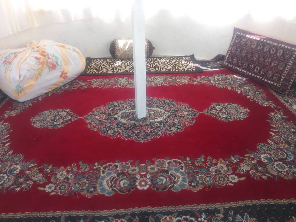 اجاره کلبه سنتی در خان زنیان -آلاچیق5