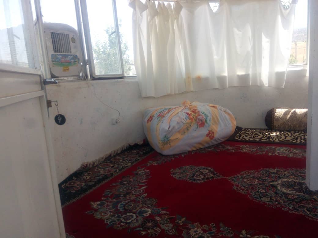 اجاره کلبه سنتی در خان زنیان -آلاچیق5