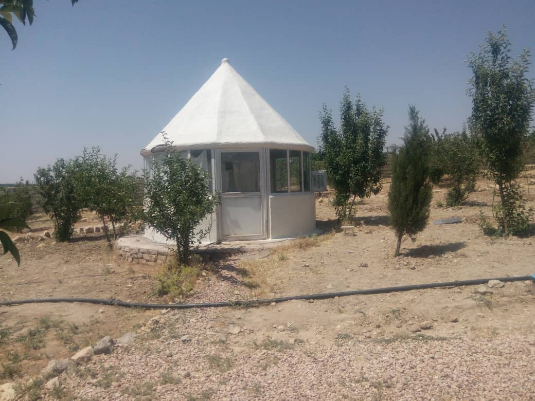 اجاره کلبه سنتی در خان زنیان -آلاچیق5