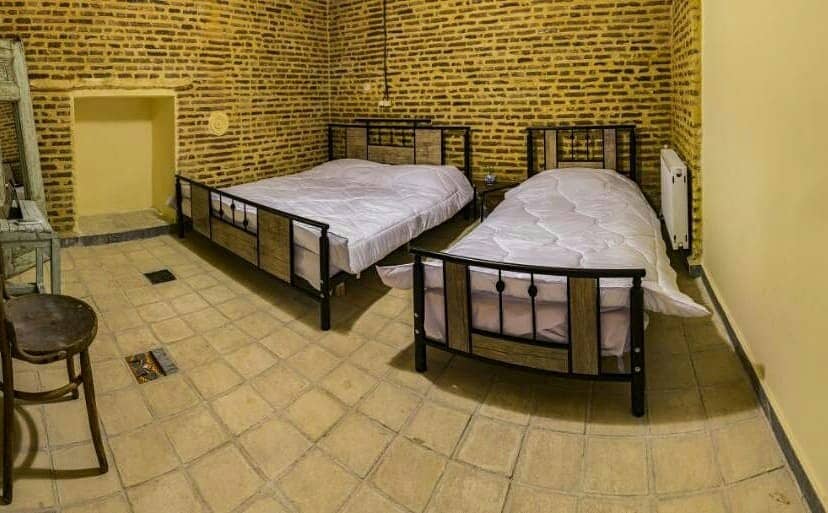 اجاره اقامتگاه بومگردی درقاآنی شیراز - سه تخته