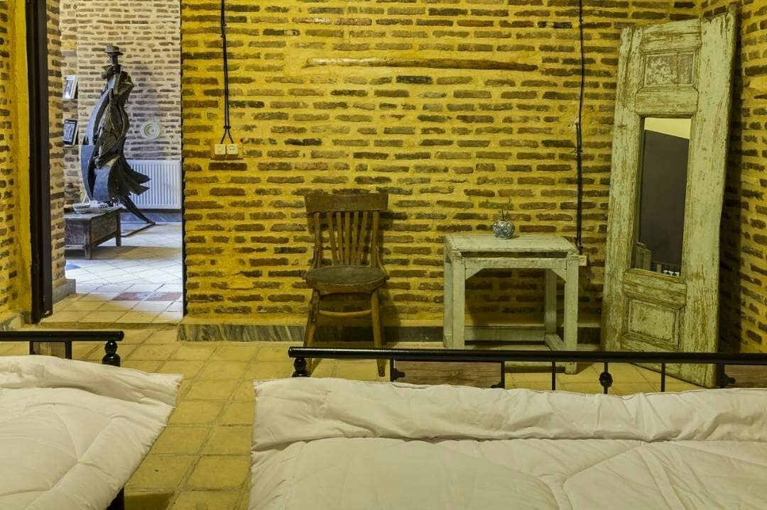 اجاره اقامتگاه بومگردی درقاآنی شیراز - سه تخته