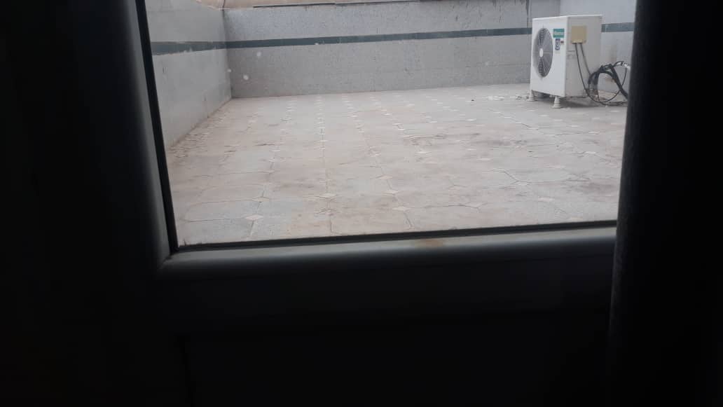 اجاره سوئیت مبله در جمهوری کرمان - 1