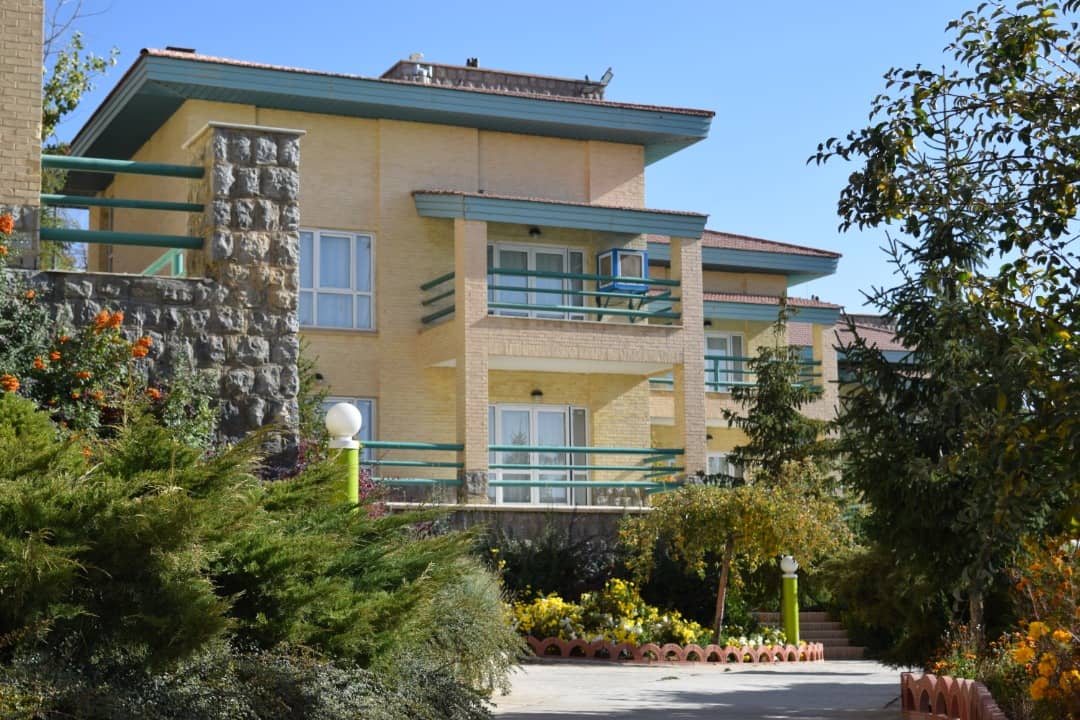 اجاره ویلایی یه خوابه دهکده چادگان 