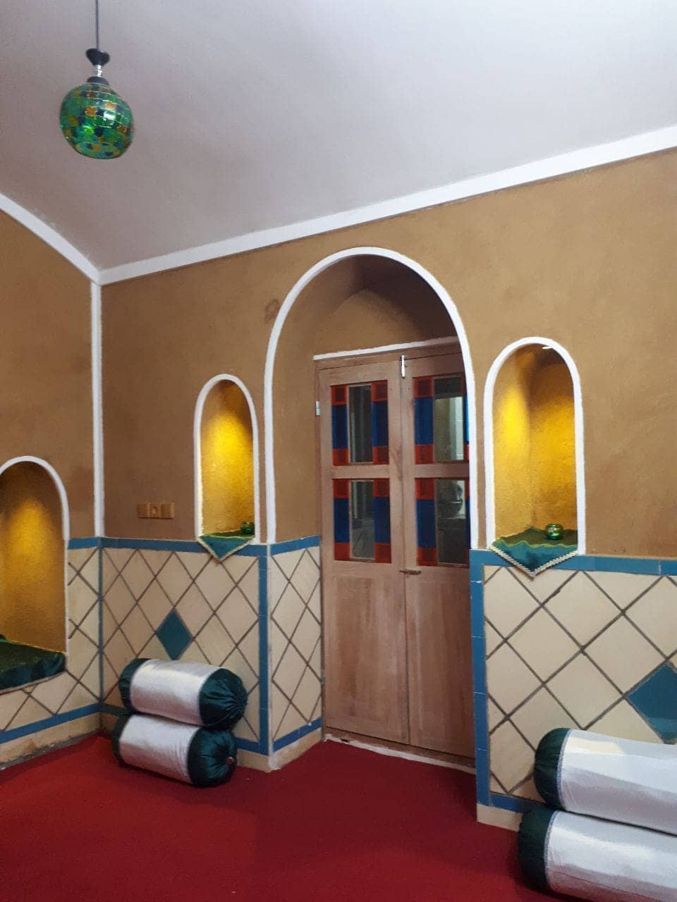 اجاره اقامتگاه بومگردی مستردار در ملا فتح اله کاشان - زمرد