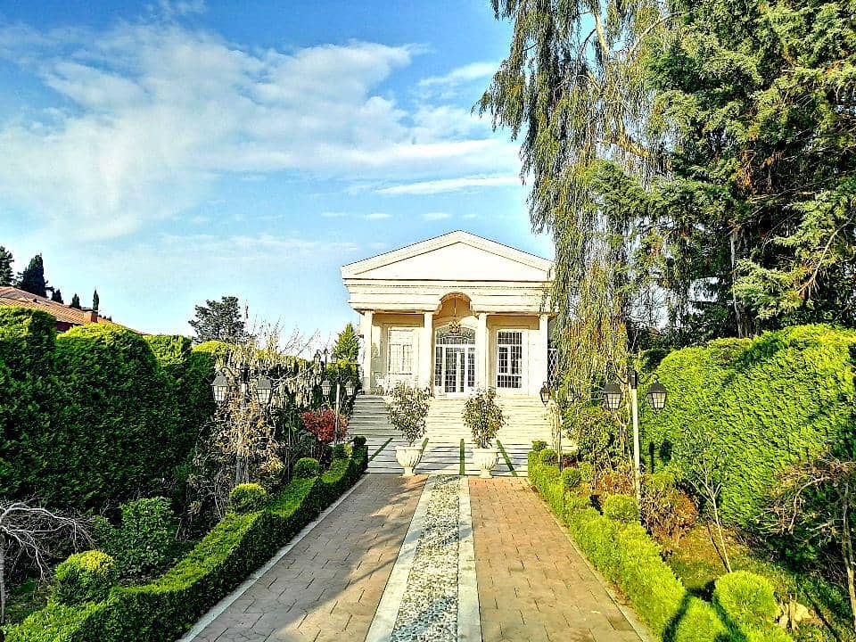 اجاره روزانه ویلا با استخر و جکوزی